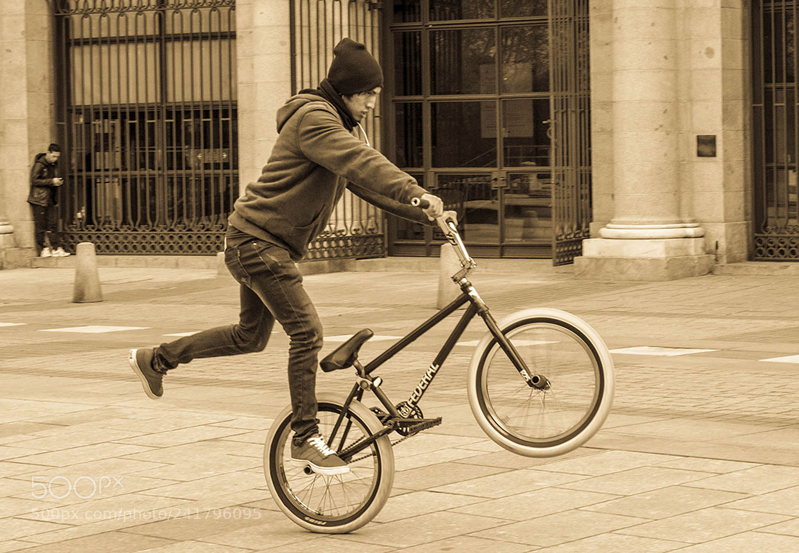 Canon EOS 1200D (EOS Rebel T5 / EOS Kiss X70 / EOS Hi) sample photo. Bike stunts photography