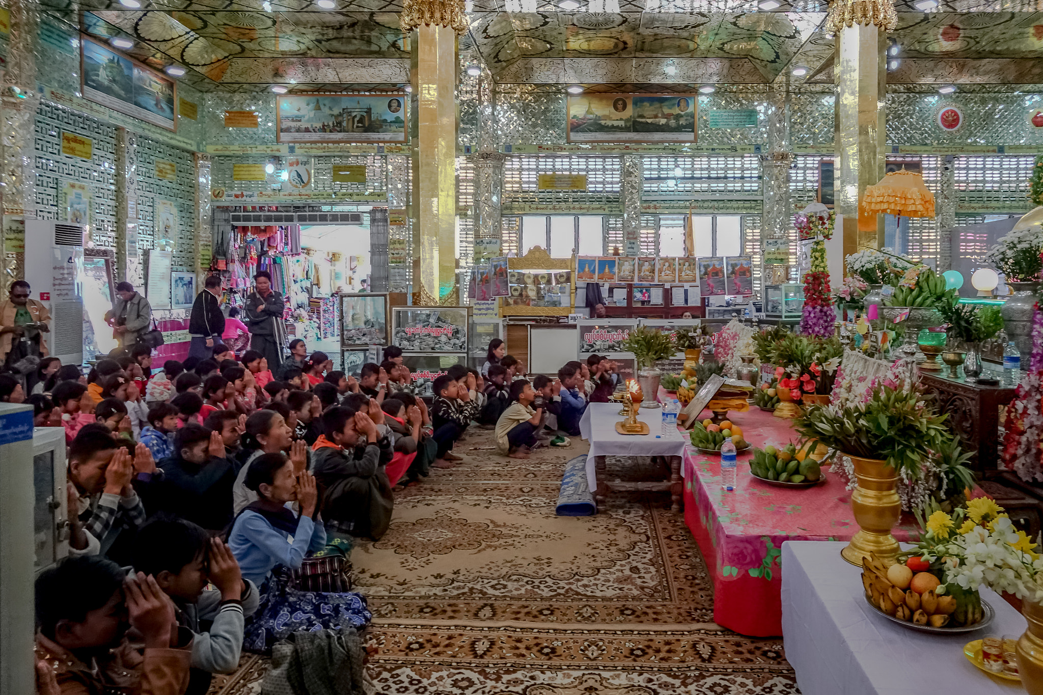 Sony DSC-RX0 sample photo. Verehrung. bagan. myanmar photography