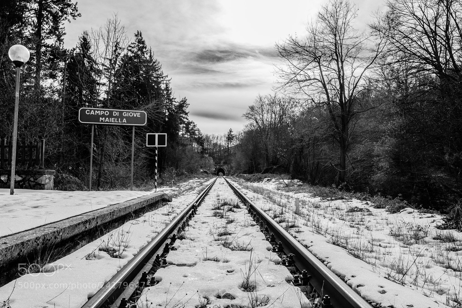 Nikon D5600 sample photo. Stazione impianti campo di photography