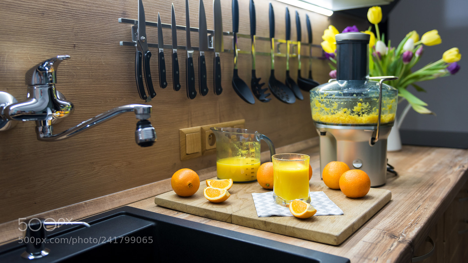 Nikon D810 sample photo. Modern electric juicer, oranges photography