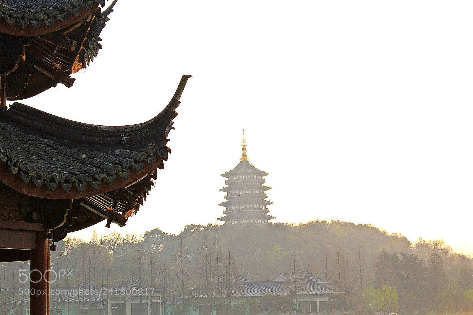 Canon EOS 100D (EOS Rebel SL1 / EOS Kiss X7) sample photo. Leifeng pagoda ? photography