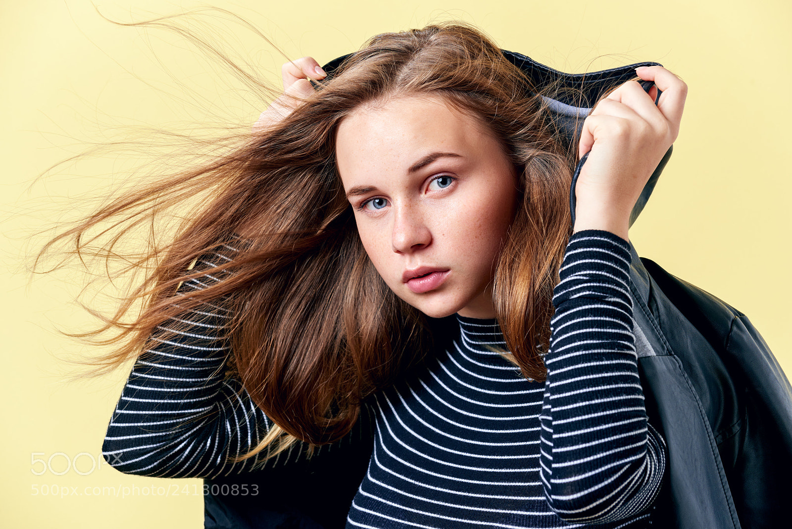 Nikon D810 sample photo. Attractive redhead teenager with photography