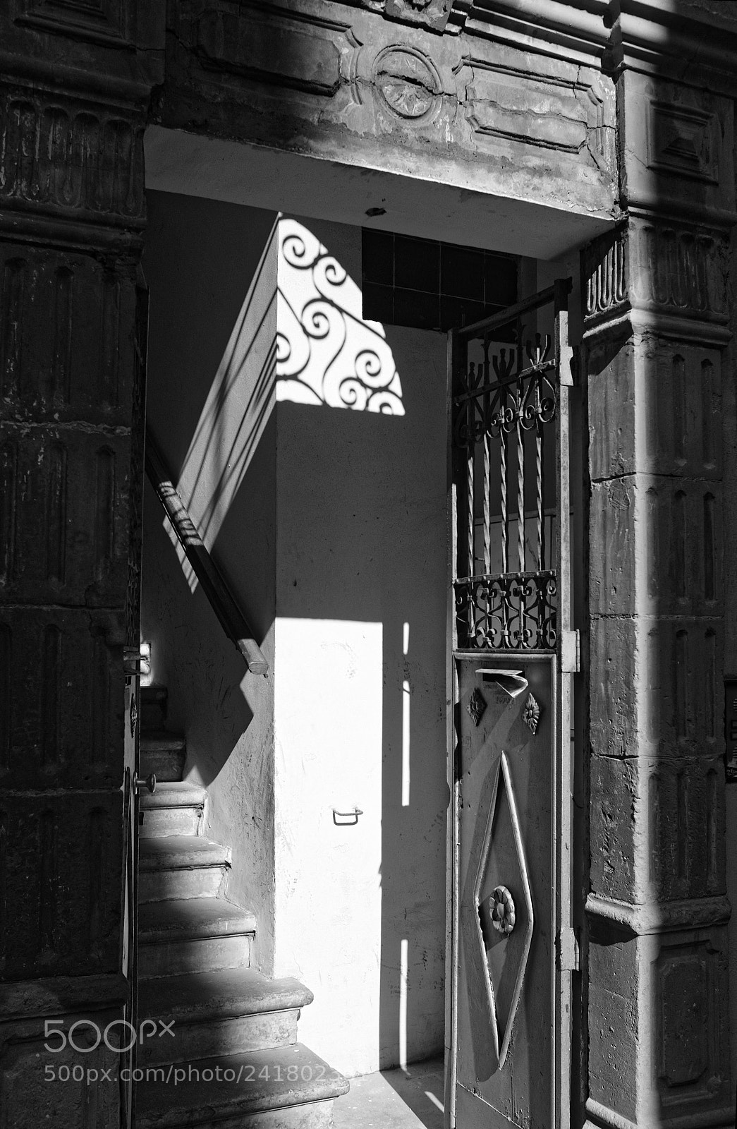Fujifilm X100F sample photo. Doorway photography