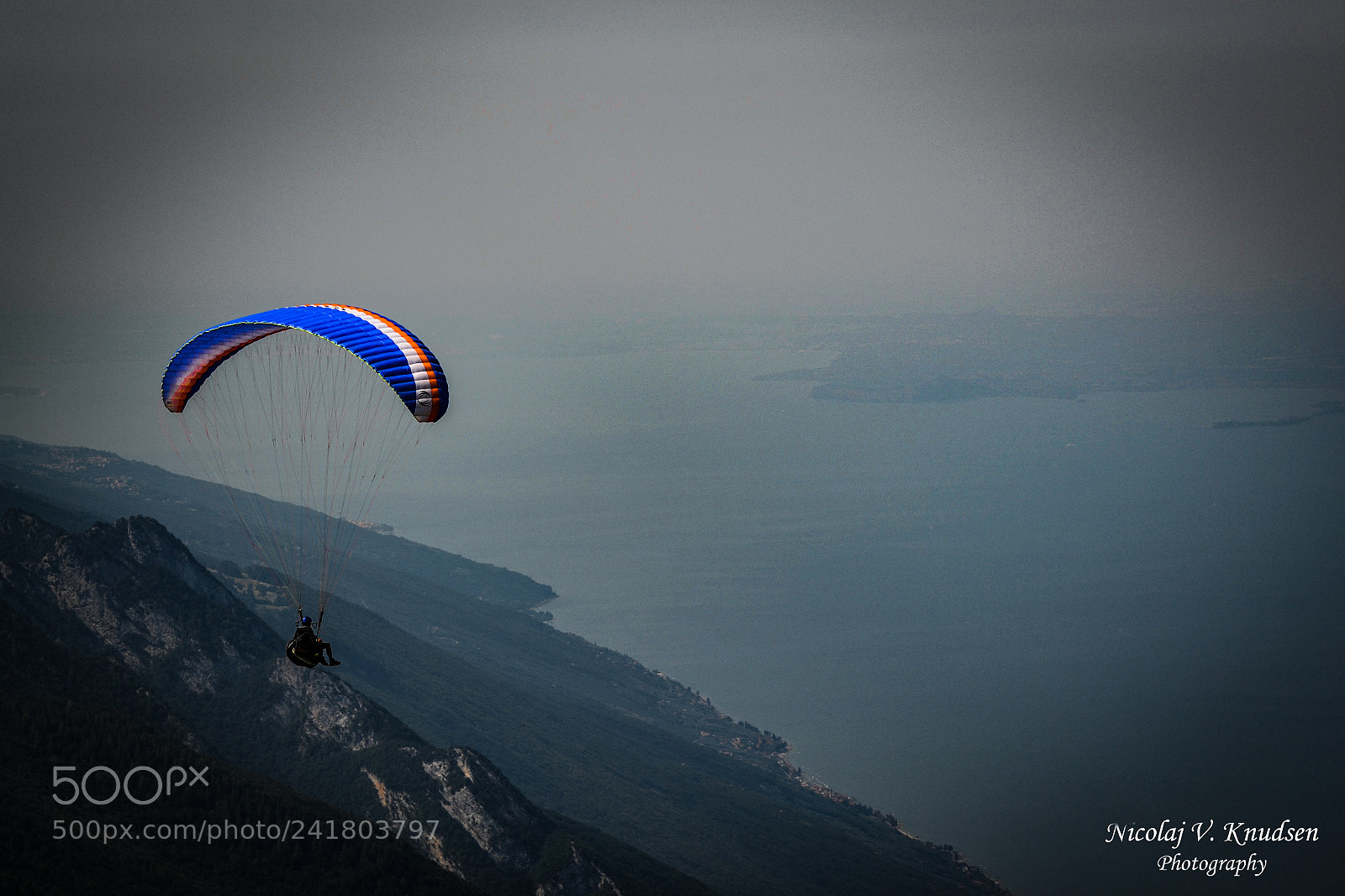 Nikon D3100 sample photo. Falling photography