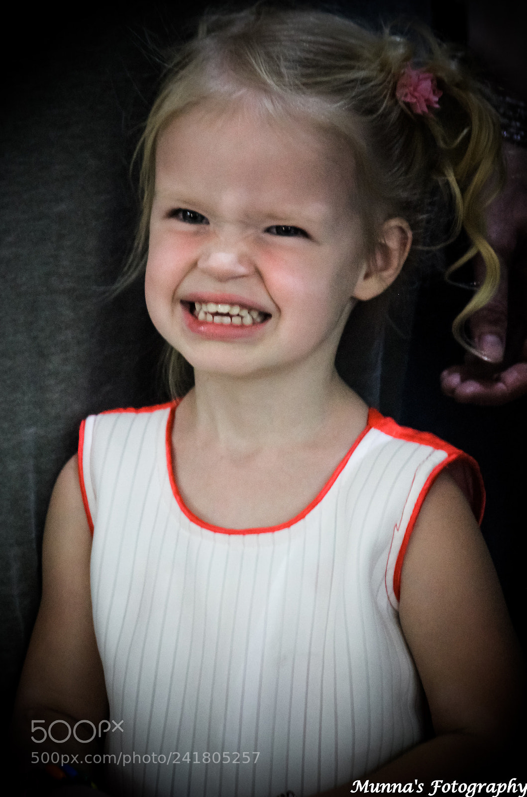 Canon EOS 550D (EOS Rebel T2i / EOS Kiss X4) sample photo. Innocence photography