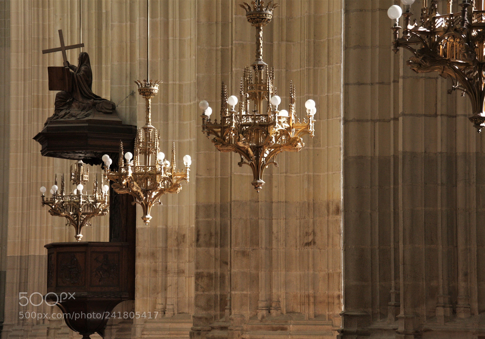 Canon EOS 40D sample photo. Lustres cathédrale photography