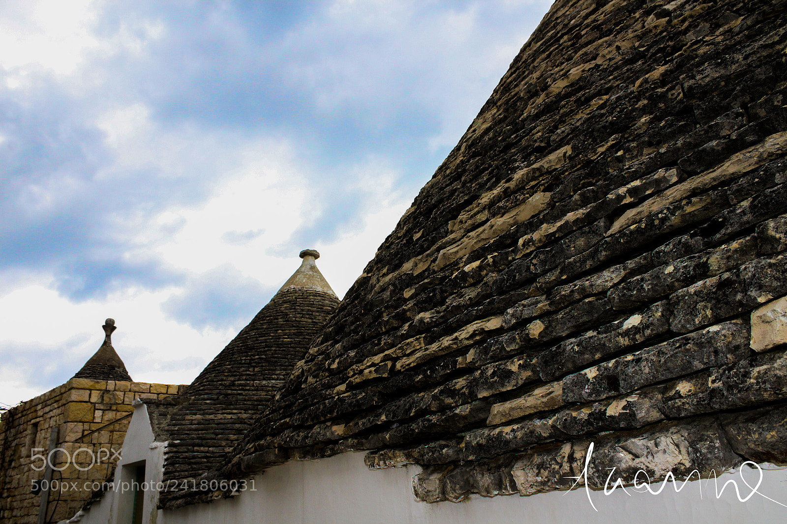 Canon EOS 1200D (EOS Rebel T5 / EOS Kiss X70 / EOS Hi) sample photo. Detail of trulli photography