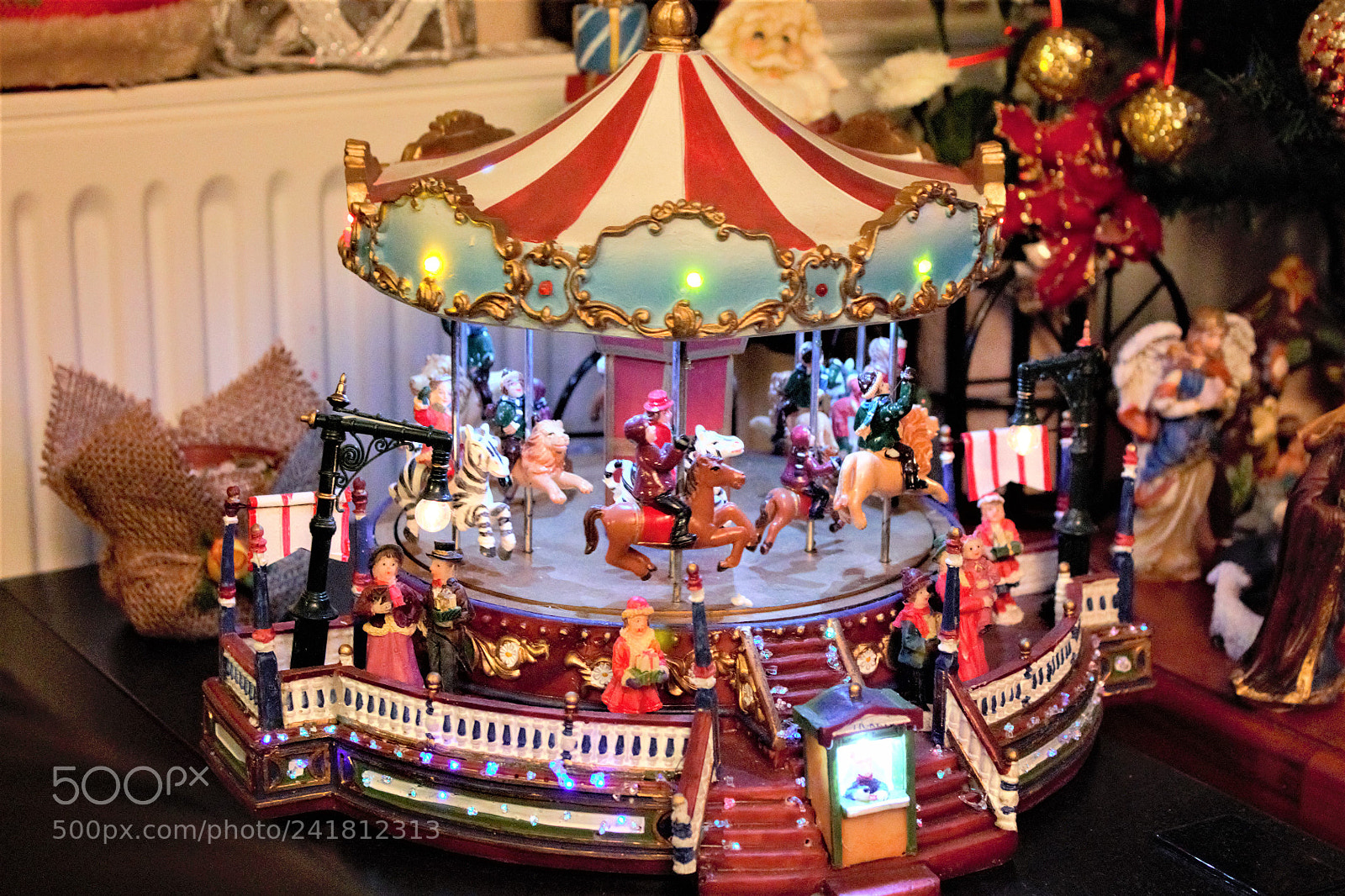 Canon EOS 1100D (EOS Rebel T3 / EOS Kiss X50) sample photo. Christmas carousel photography