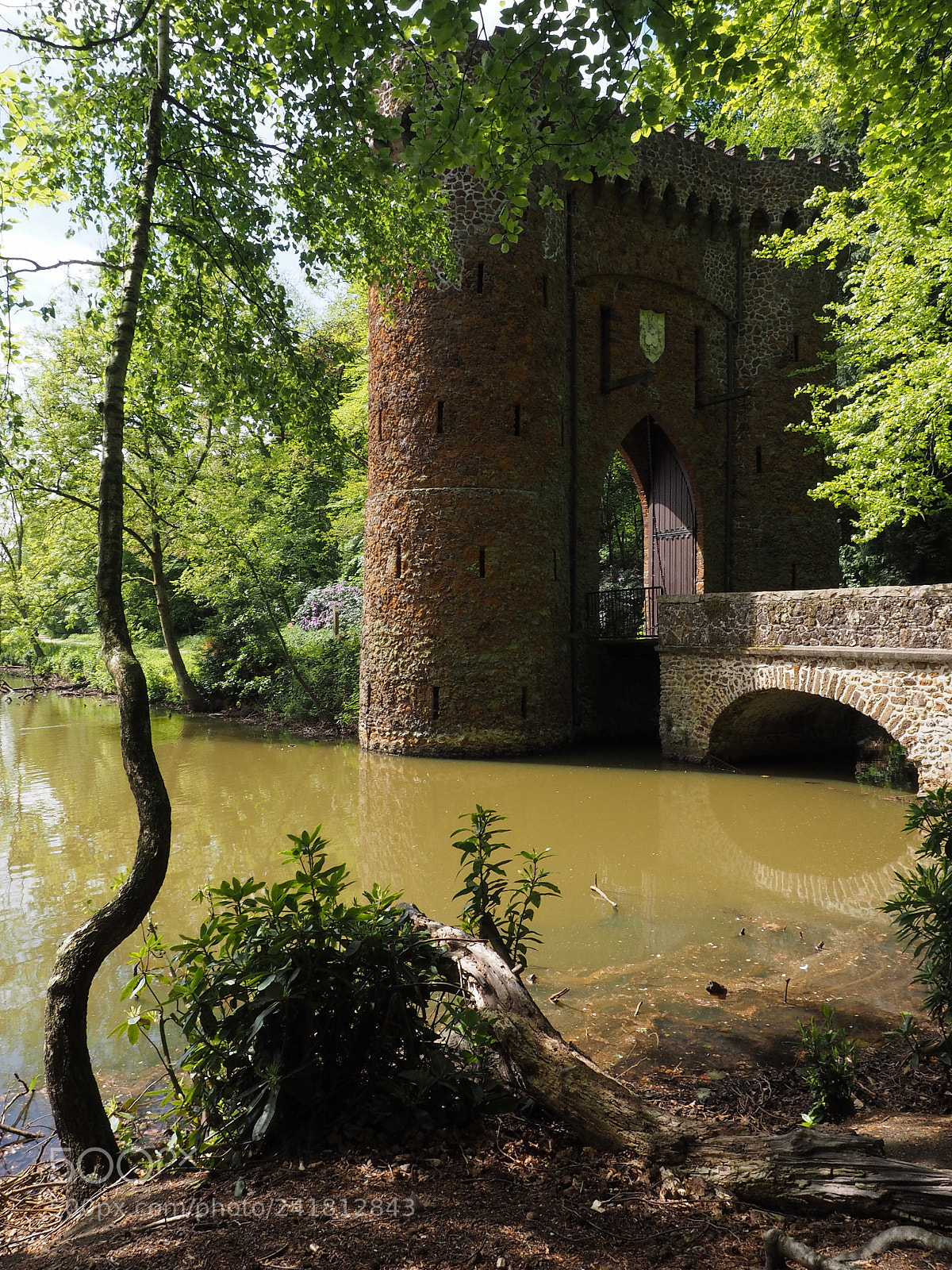 Olympus OM-D E-M1 sample photo. Towergate with drawbridge photography
