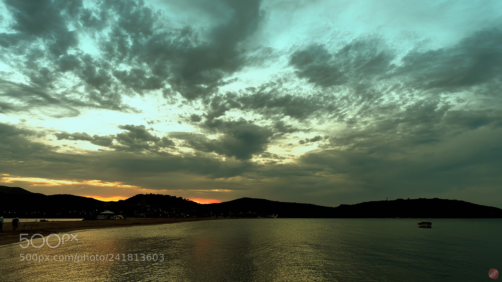 Olympus PEN-F sample photo. Evening colors photography