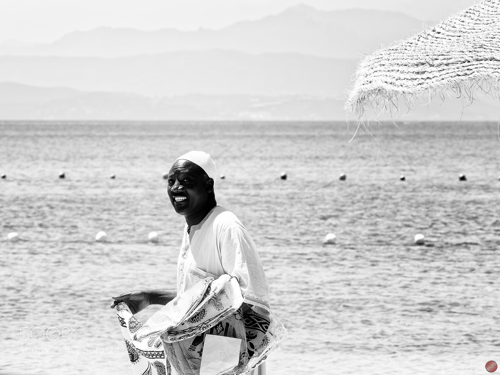 Olympus PEN-F sample photo. Happy seller photography