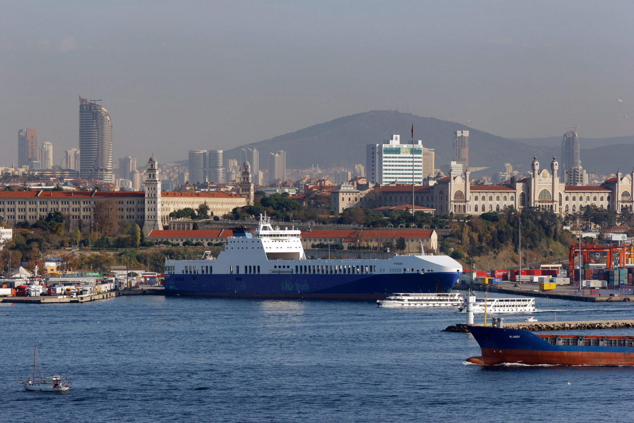 Sigma 50-200mm F4-5.6 DC OS HSM sample photo. Istanbul. bosphorus photography