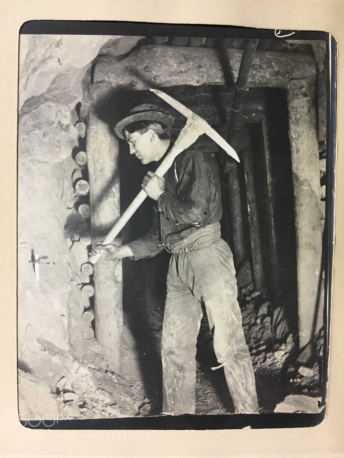 Apple iPhone 6s sample photo. Vintage montana mining photographs photography