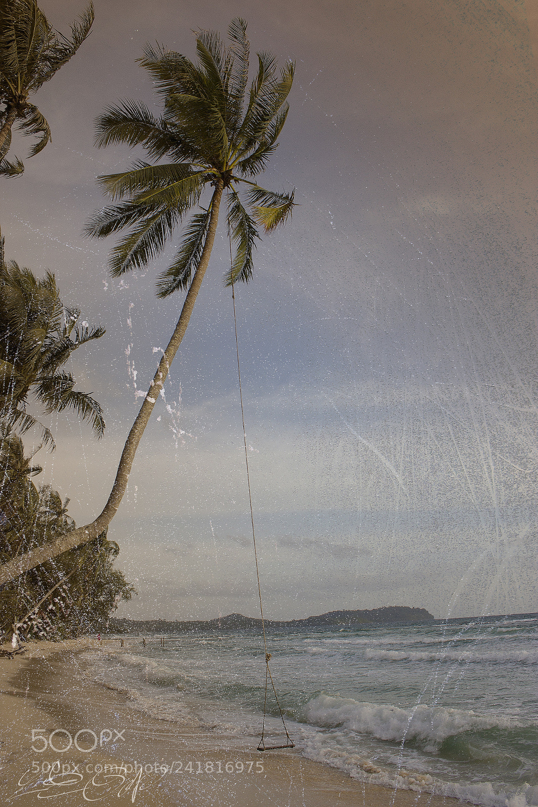 Canon EOS 550D (EOS Rebel T2i / EOS Kiss X4) sample photo. Retro beach photography