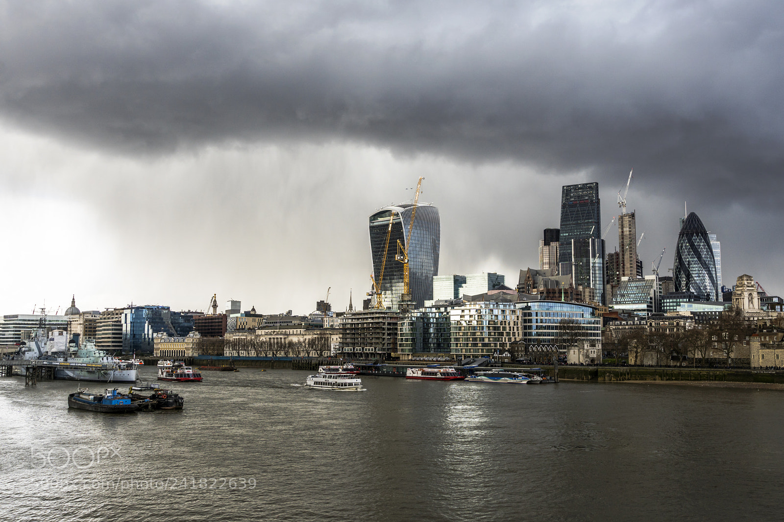 Sony ILCA-77M2 sample photo. London skyline thunderstorm photography