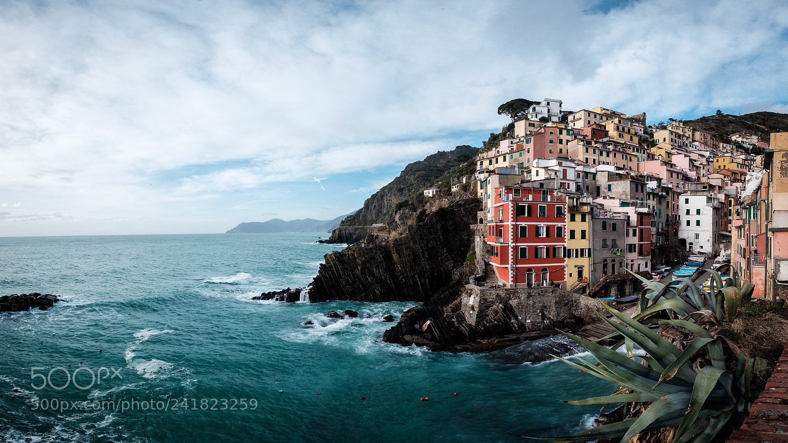 Fujifilm X-T10 sample photo. Panorama de riomaggiore photography