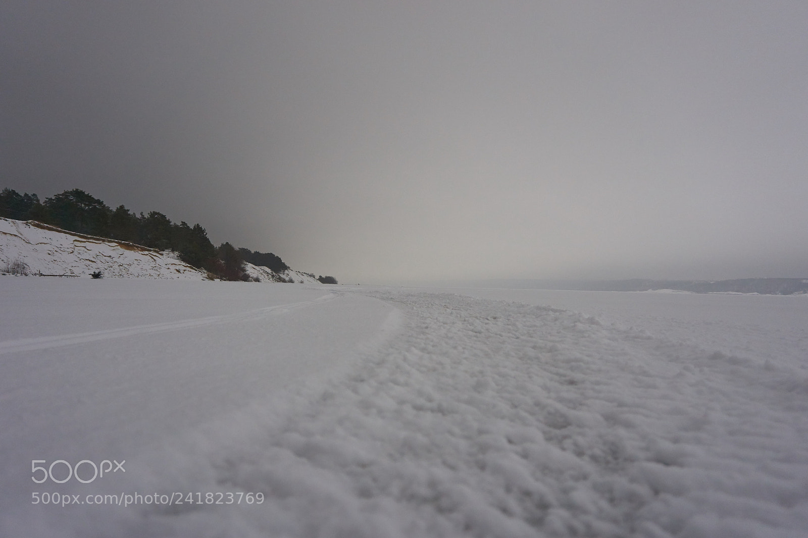 Sony a5100 sample photo. Tracks on snow photography