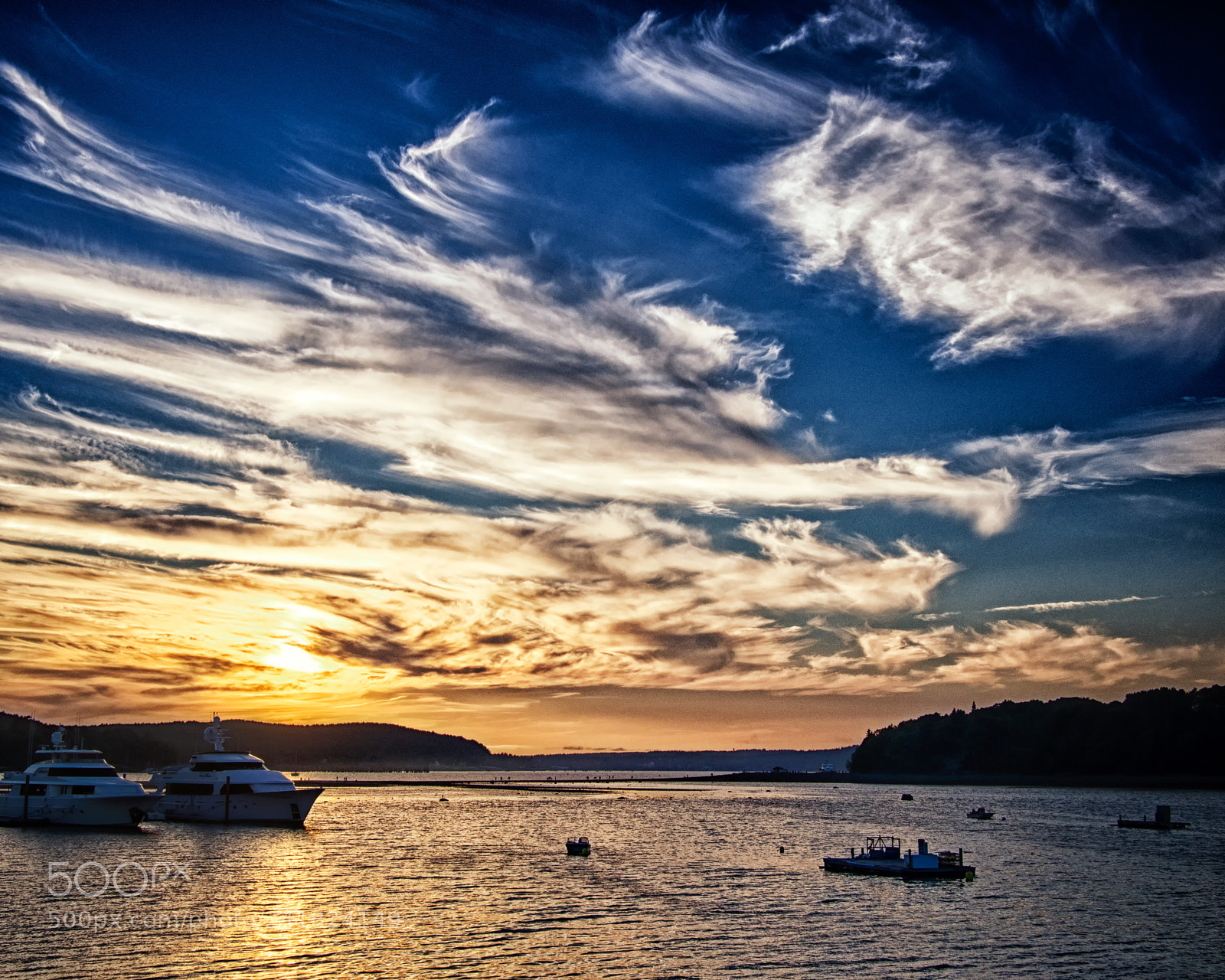 Olympus OM-D E-M5 sample photo. Frenchman's bay sunset (color) photography