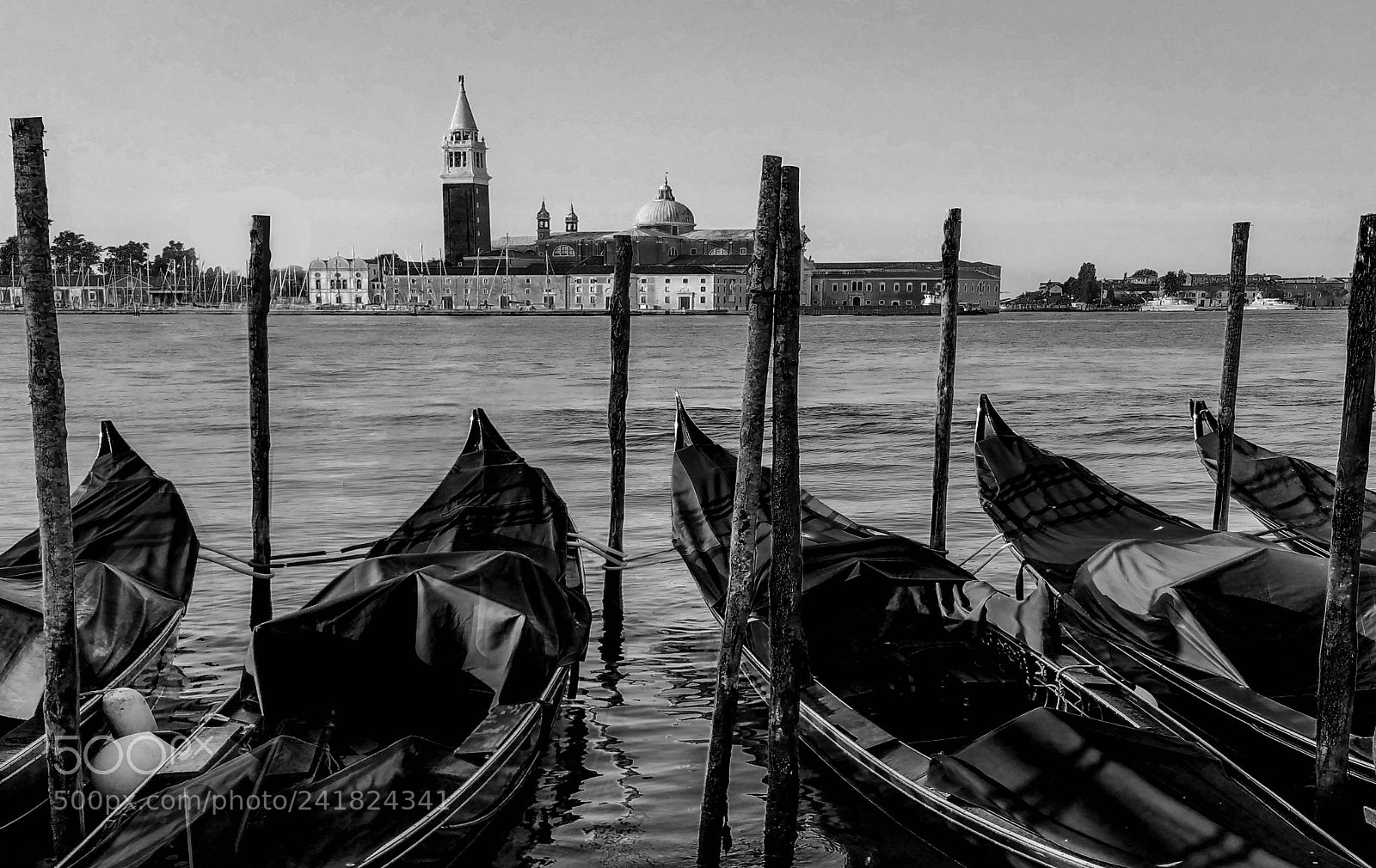 Samsung Galaxy Note4 sample photo. Gondolas venice italy photography