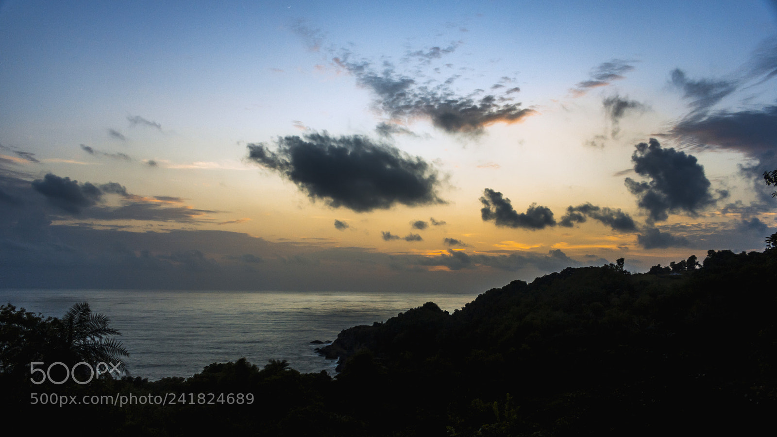 Canon EOS 750D (EOS Rebel T6i / EOS Kiss X8i) sample photo. Sunset at the beach photography