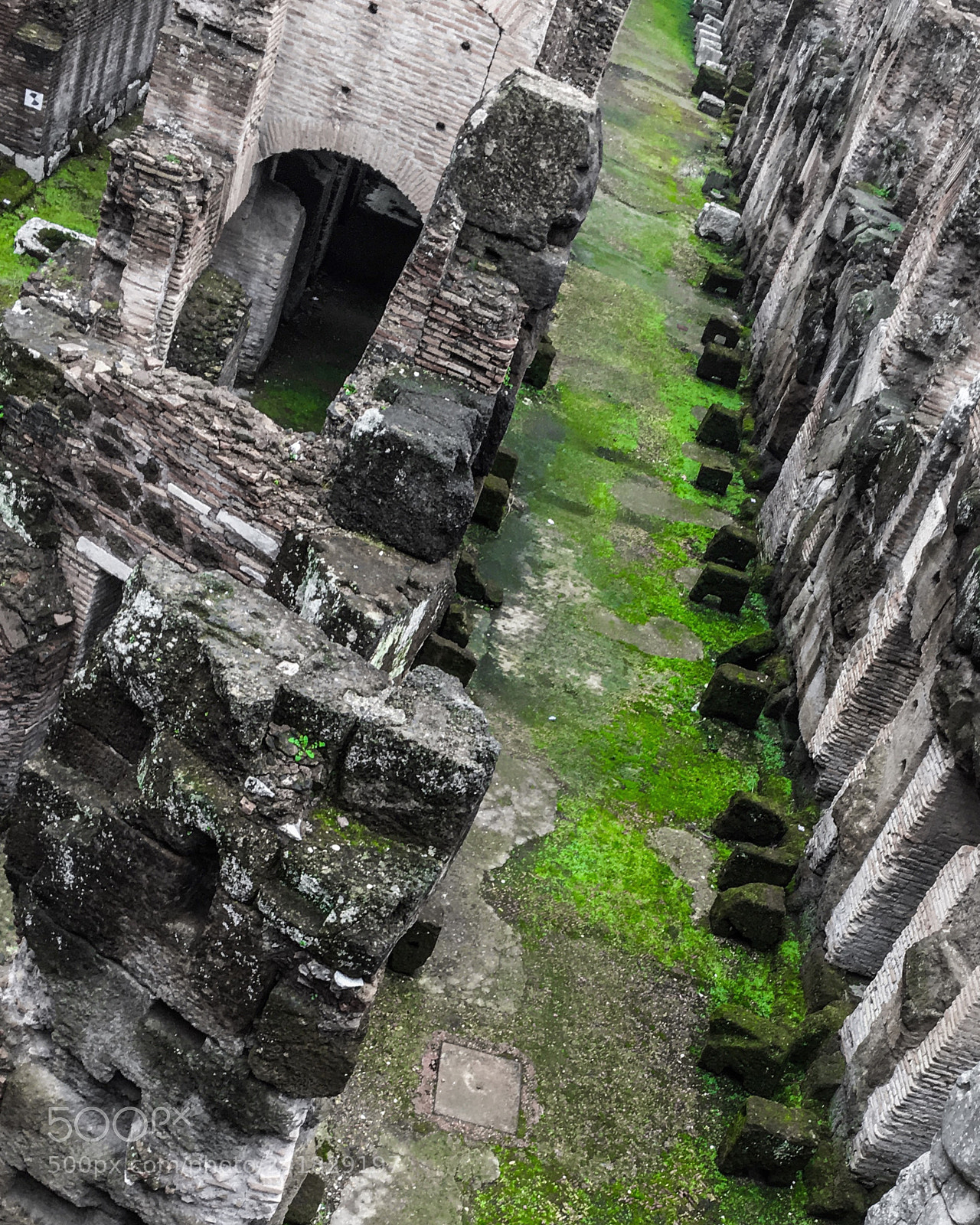 Apple iPhone 6s sample photo. Walking through the ruins photography