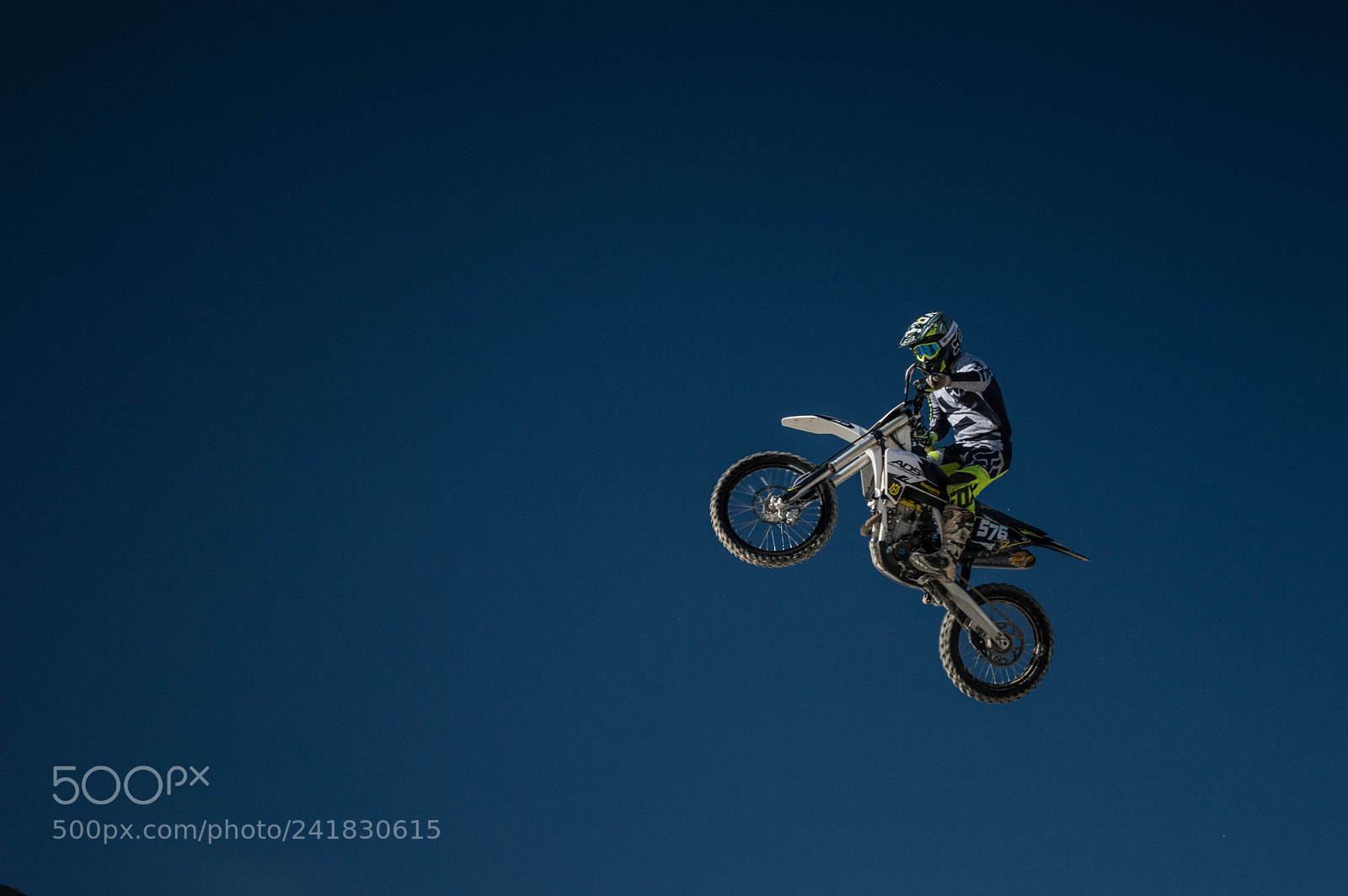 Nikon D3200 sample photo. Flying high photography