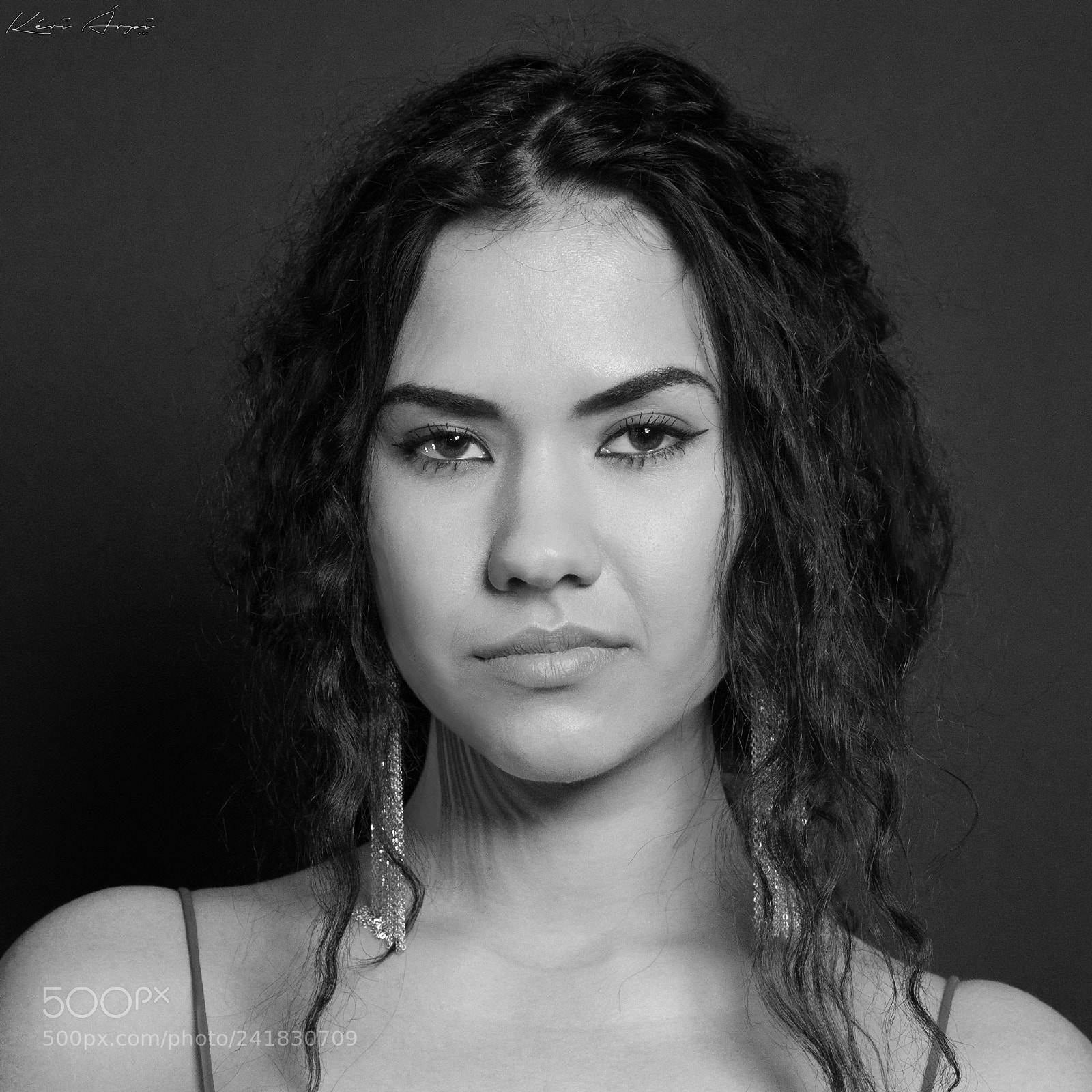 Olympus OM-D E-M1 Mark II sample photo. Half smile photography