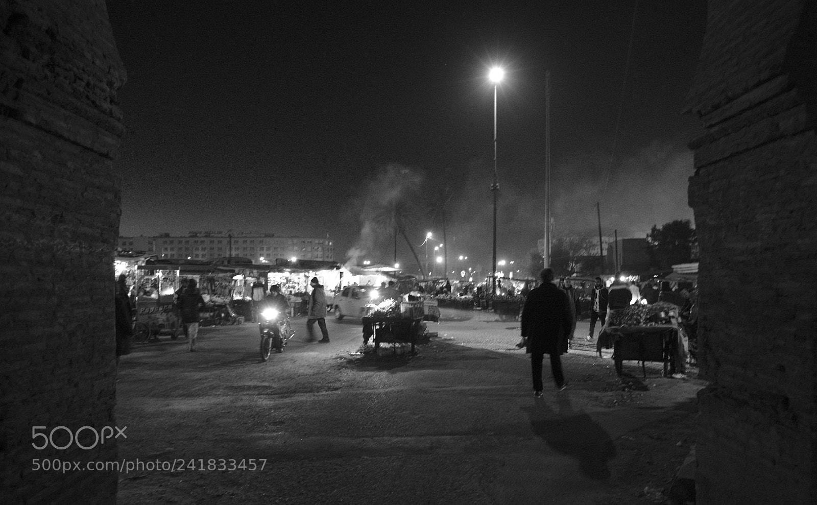 Nikon D800 sample photo. Fruits market by night photography