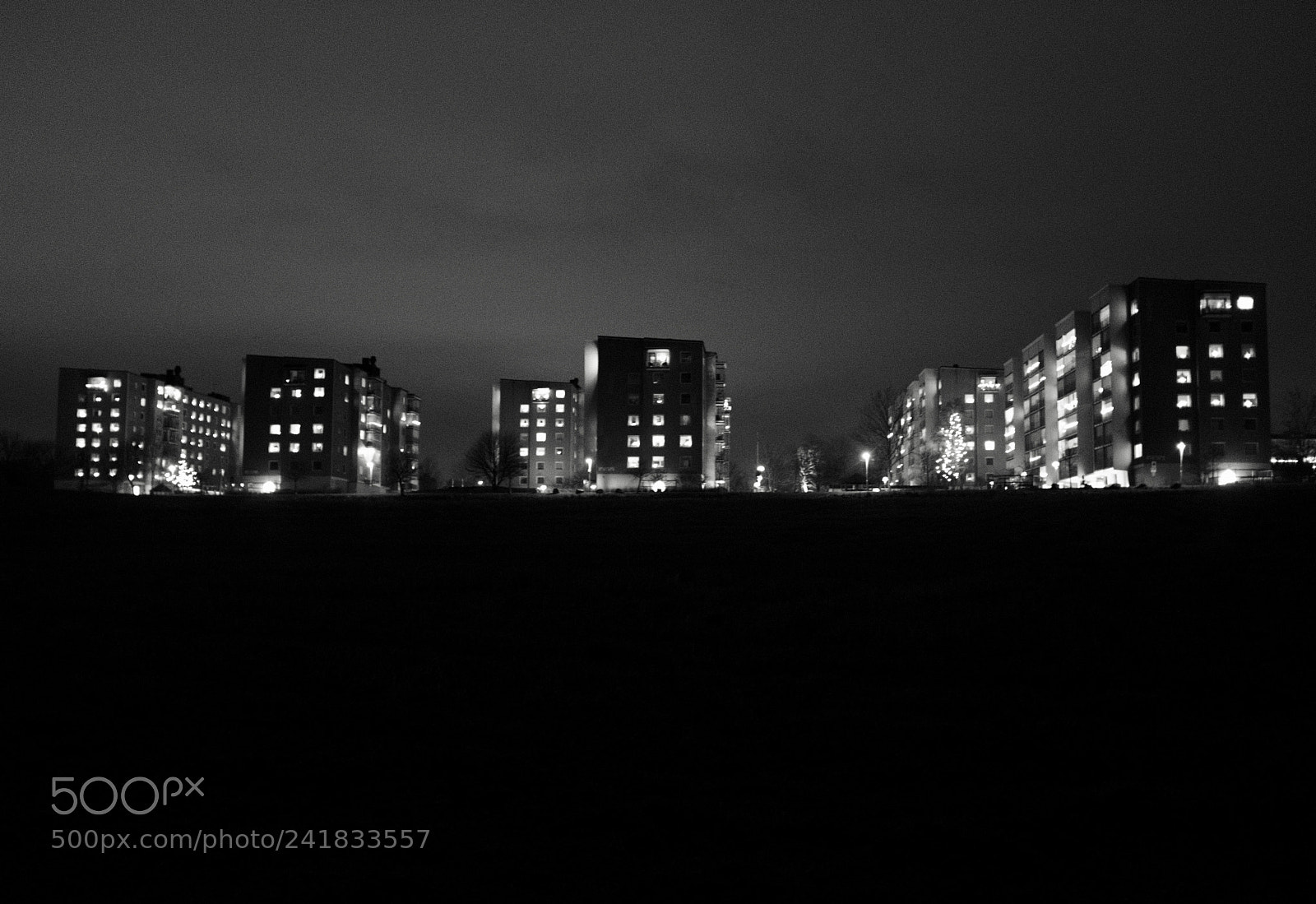 Fujifilm X100F sample photo. Nighttime photography