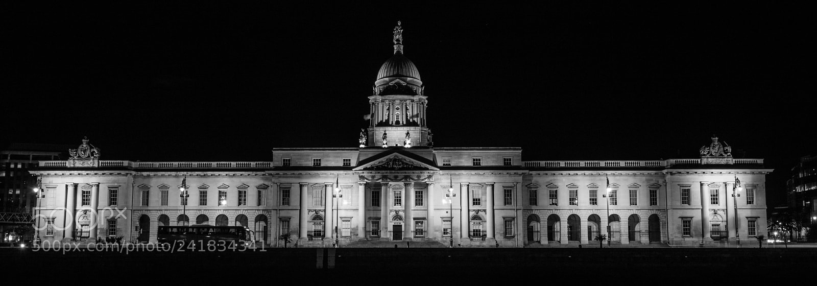 Canon EOS 750D (EOS Rebel T6i / EOS Kiss X8i) sample photo. Custom house photography