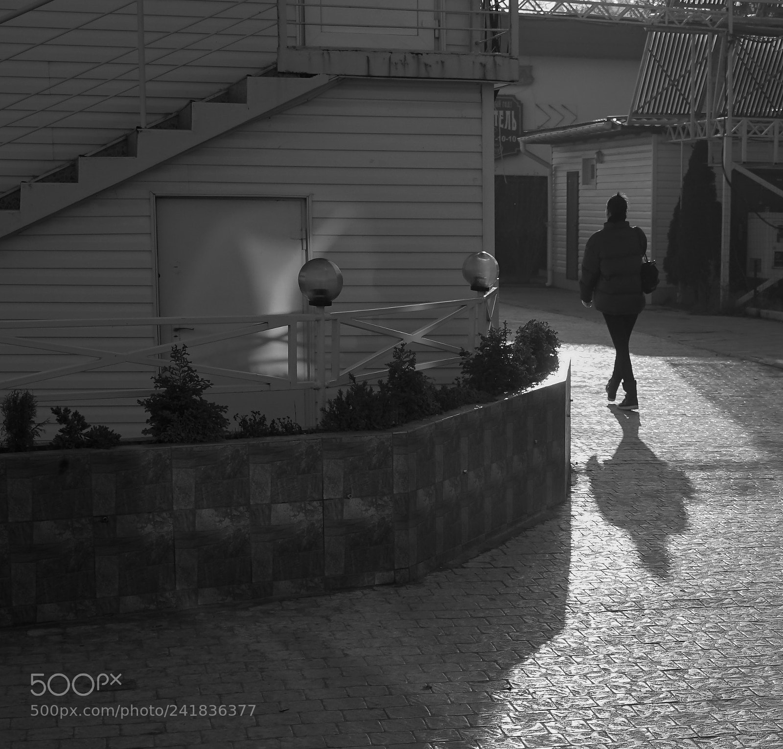 Sony a7 sample photo. Woman in the street photography