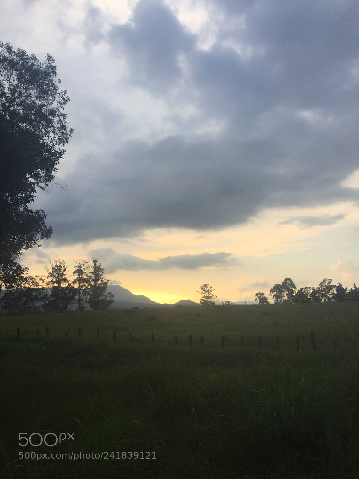Apple iPhone 6 sample photo. Guardia finca en pacho photography