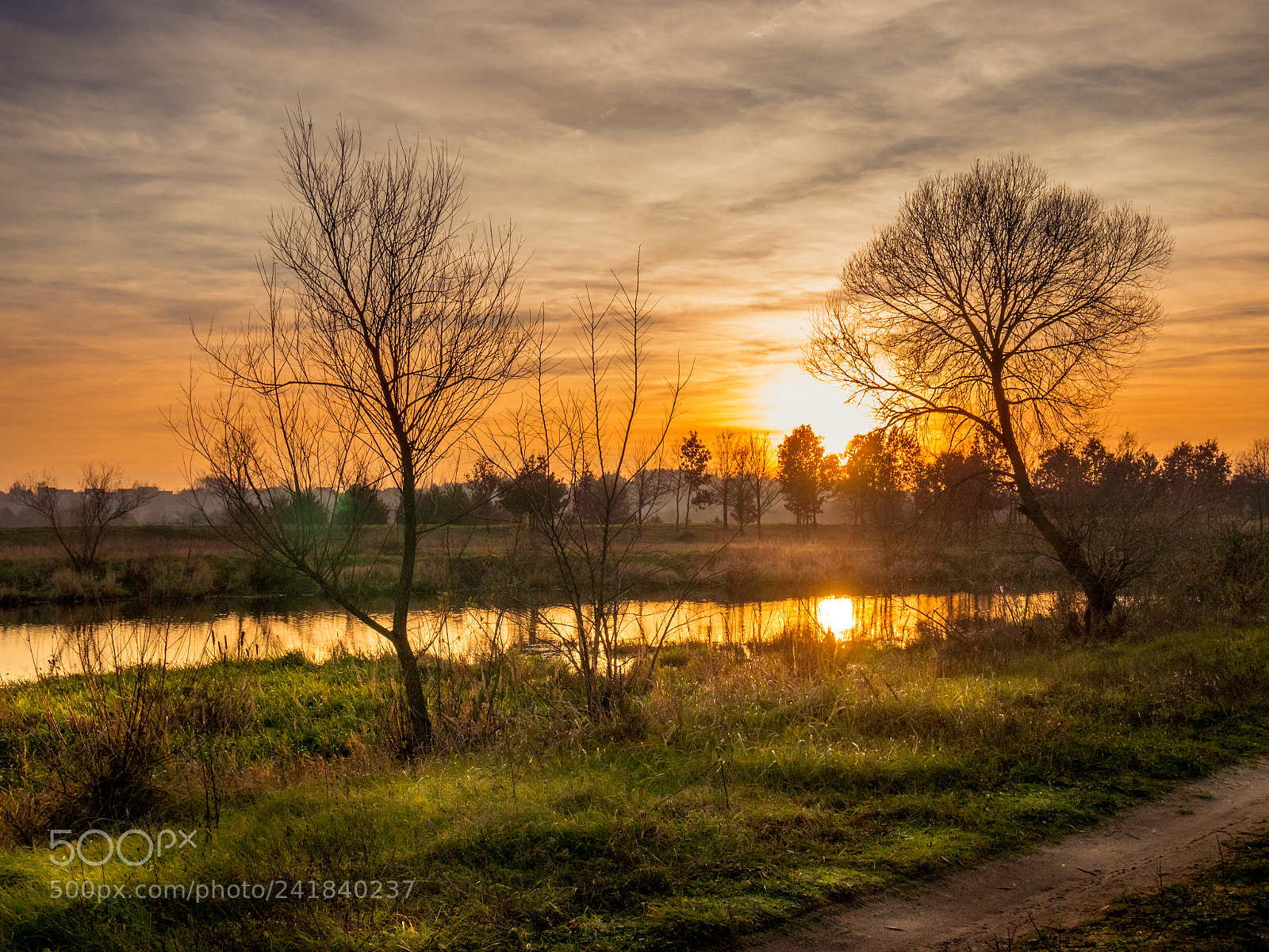 Olympus PEN E-PL6 sample photo. Autumn sunset photography