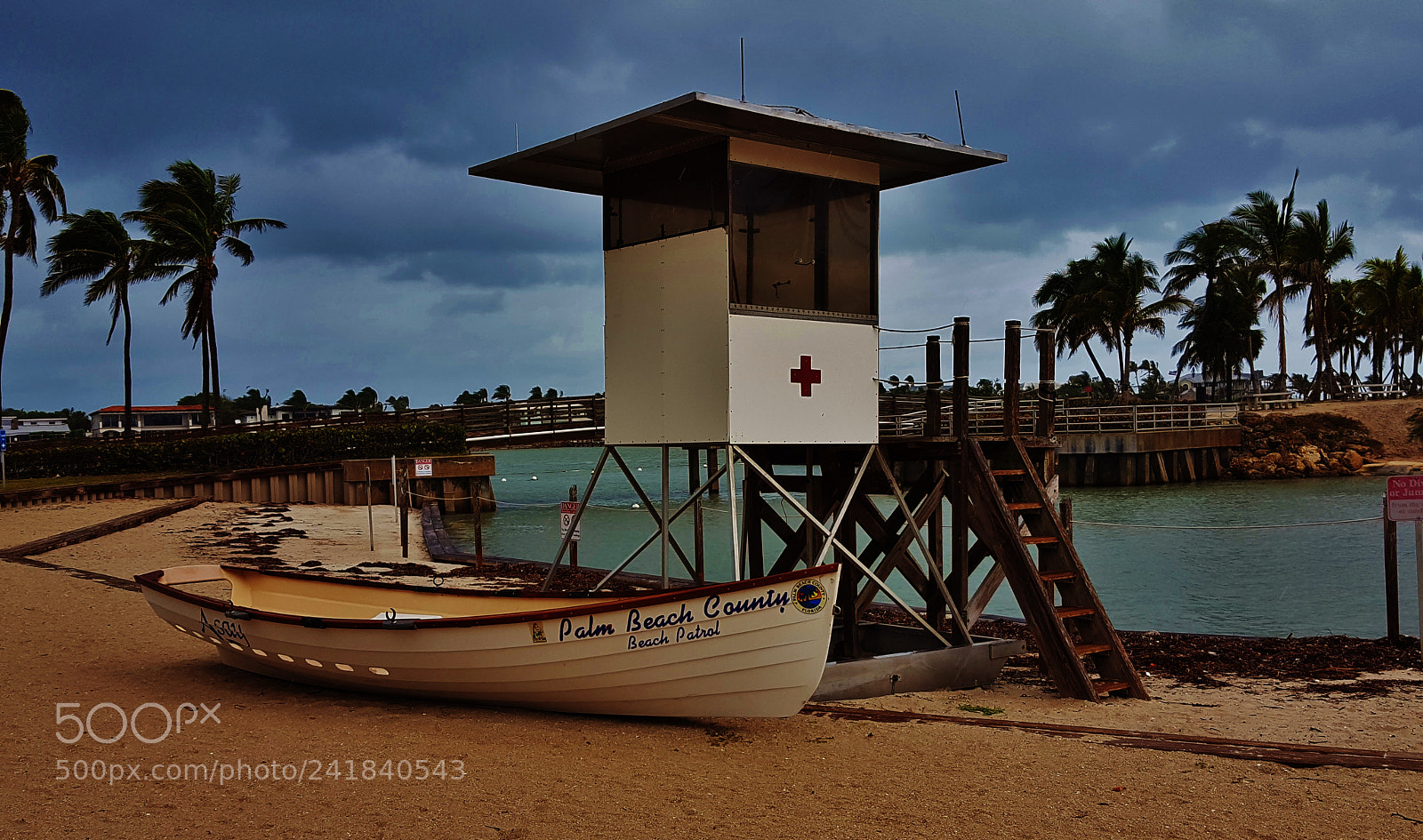 Samsung Galaxy S6 sample photo. Jupiter lagoon lifeguard station photography
