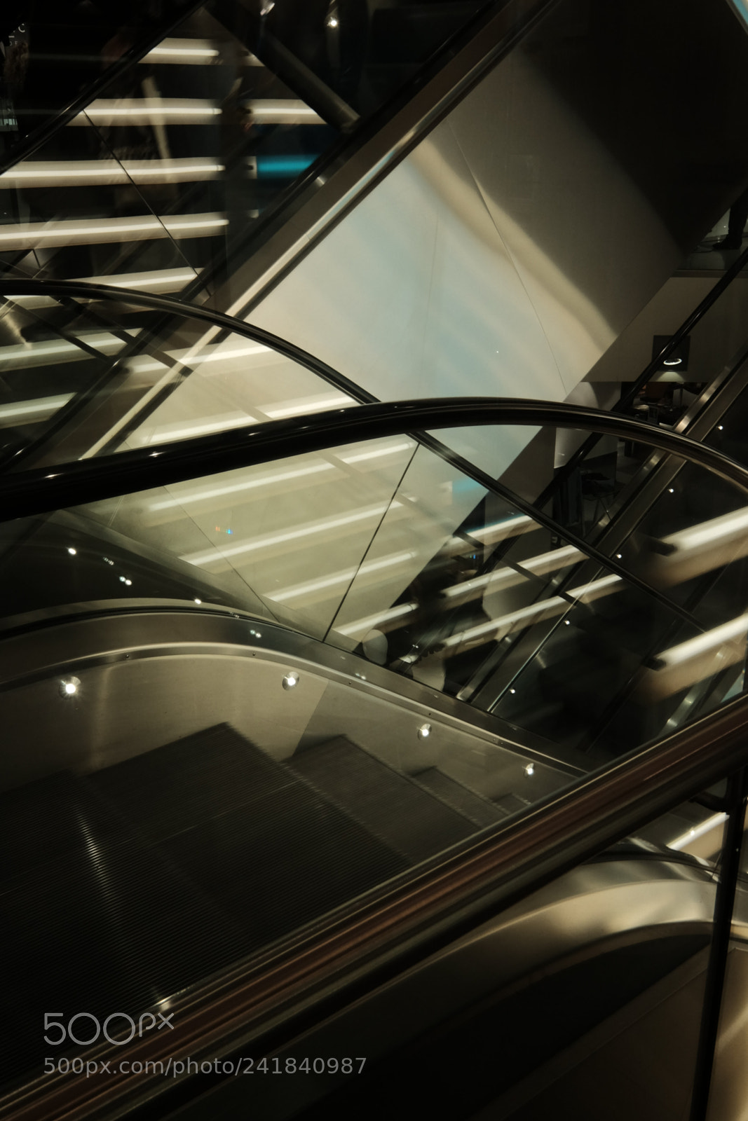Fujifilm X-T1 sample photo. Lines and reflections photography