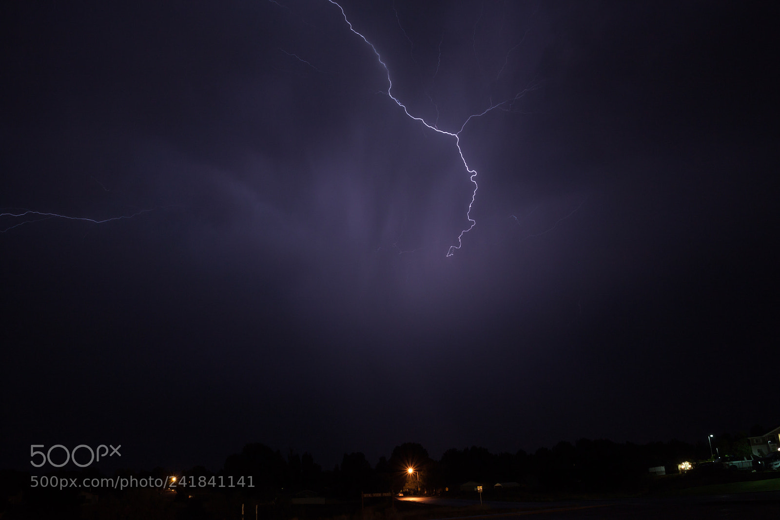 Canon EOS 500D (EOS Rebel T1i / EOS Kiss X3) sample photo. Lightning photography