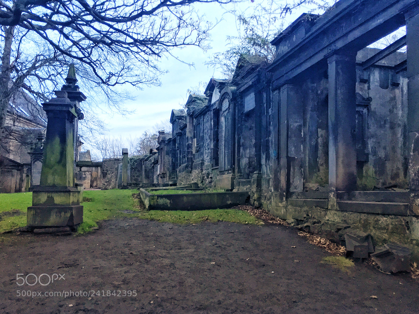 Apple iPhone 6s sample photo. Edinburgh graveyard photography