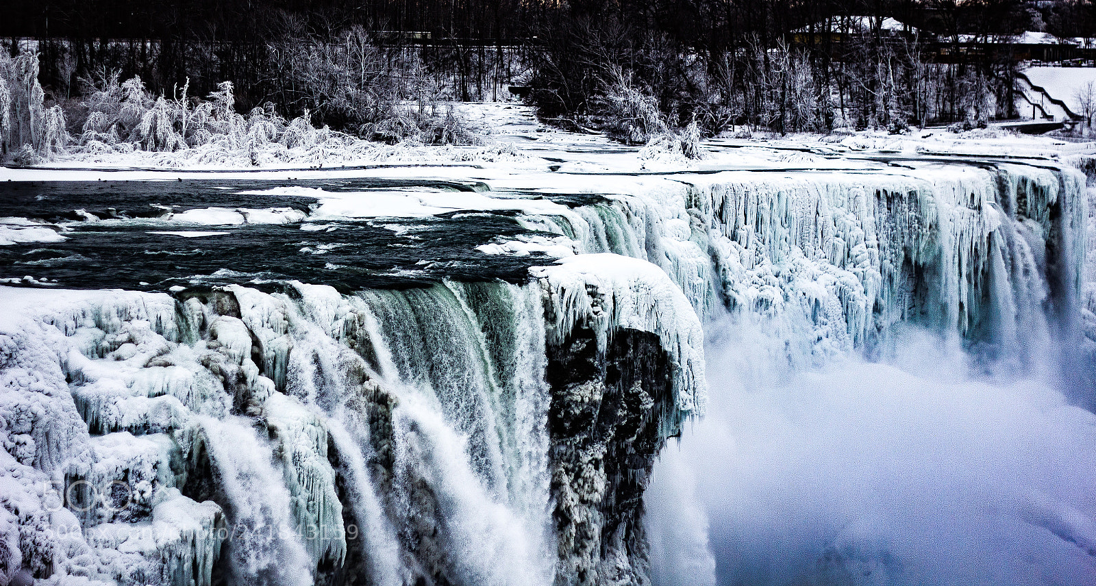 Canon EOS 550D (EOS Rebel T2i / EOS Kiss X4) sample photo. Niagara falls. photography