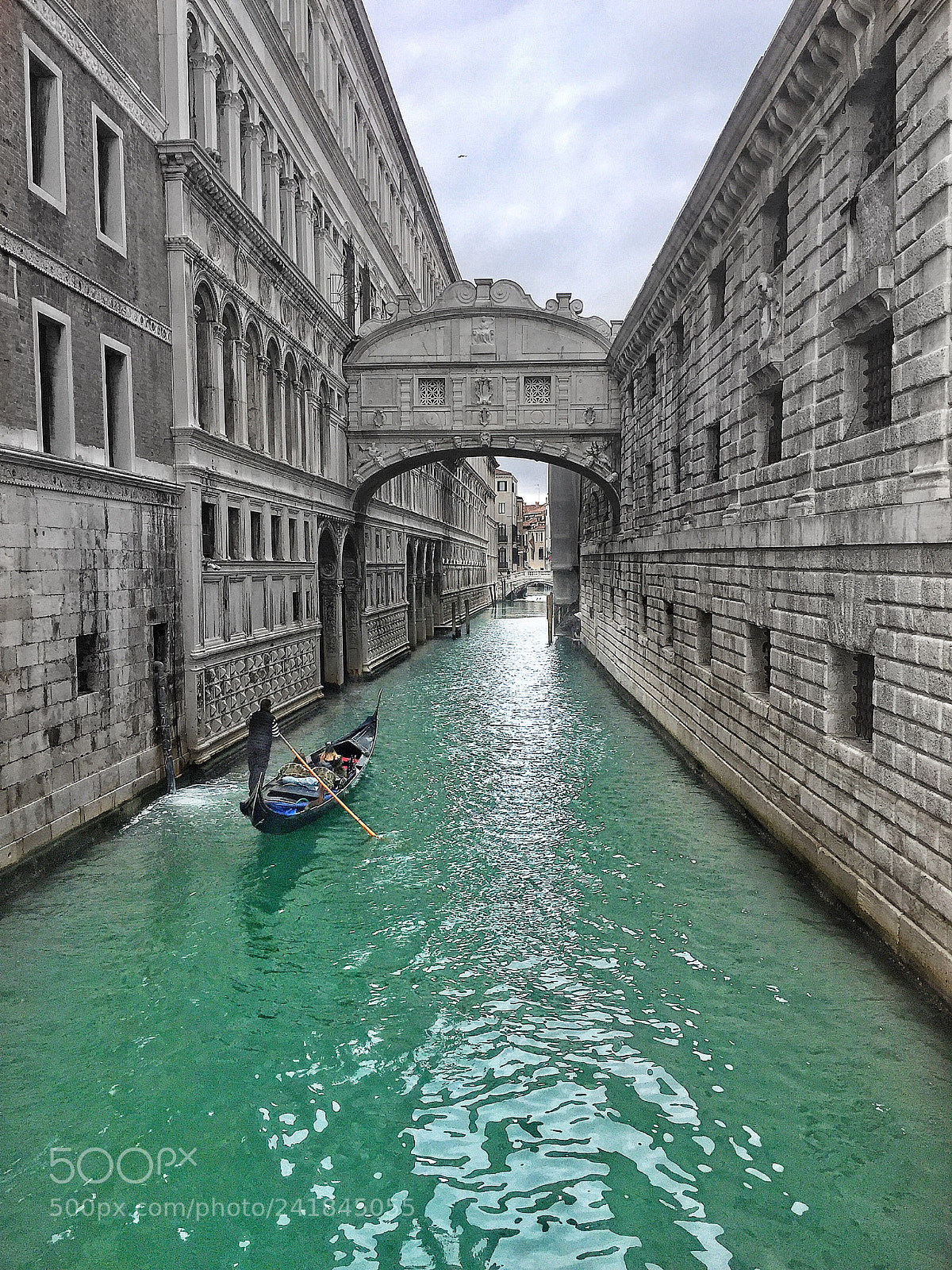 Apple iPhone 6 sample photo. Pont de soupirs photography