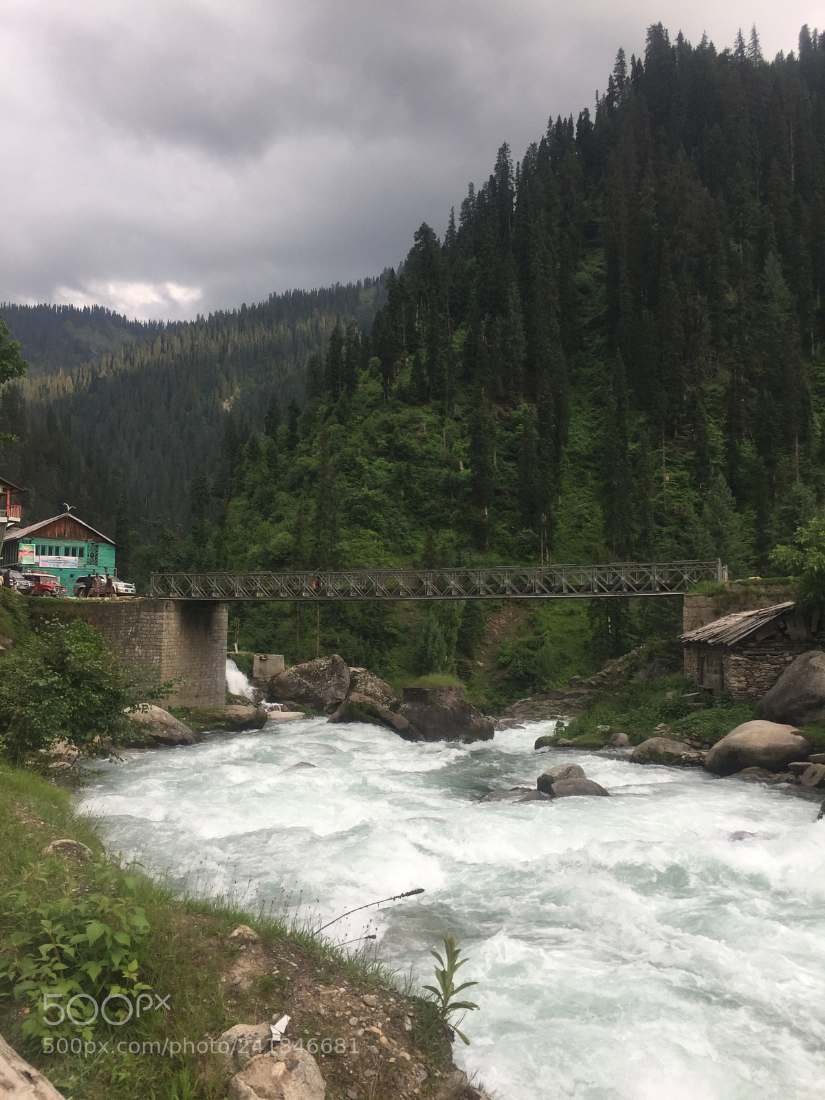 Apple iPhone 6 sample photo. Gushing river photography