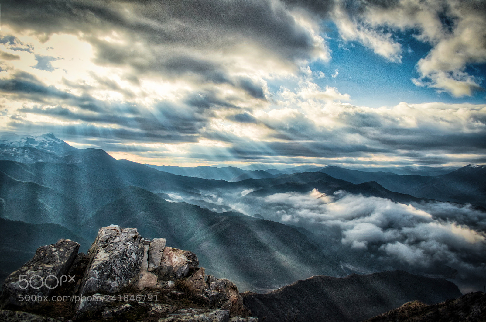 Nikon D5000 sample photo. Sun rays photography