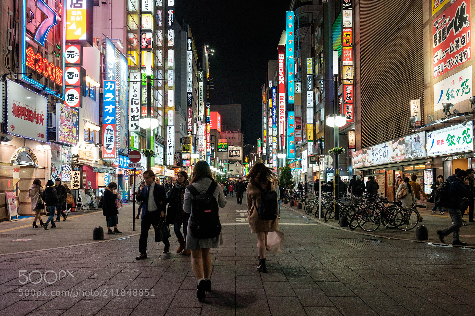 Fujifilm X-T1 sample photo. Kabukicho photography