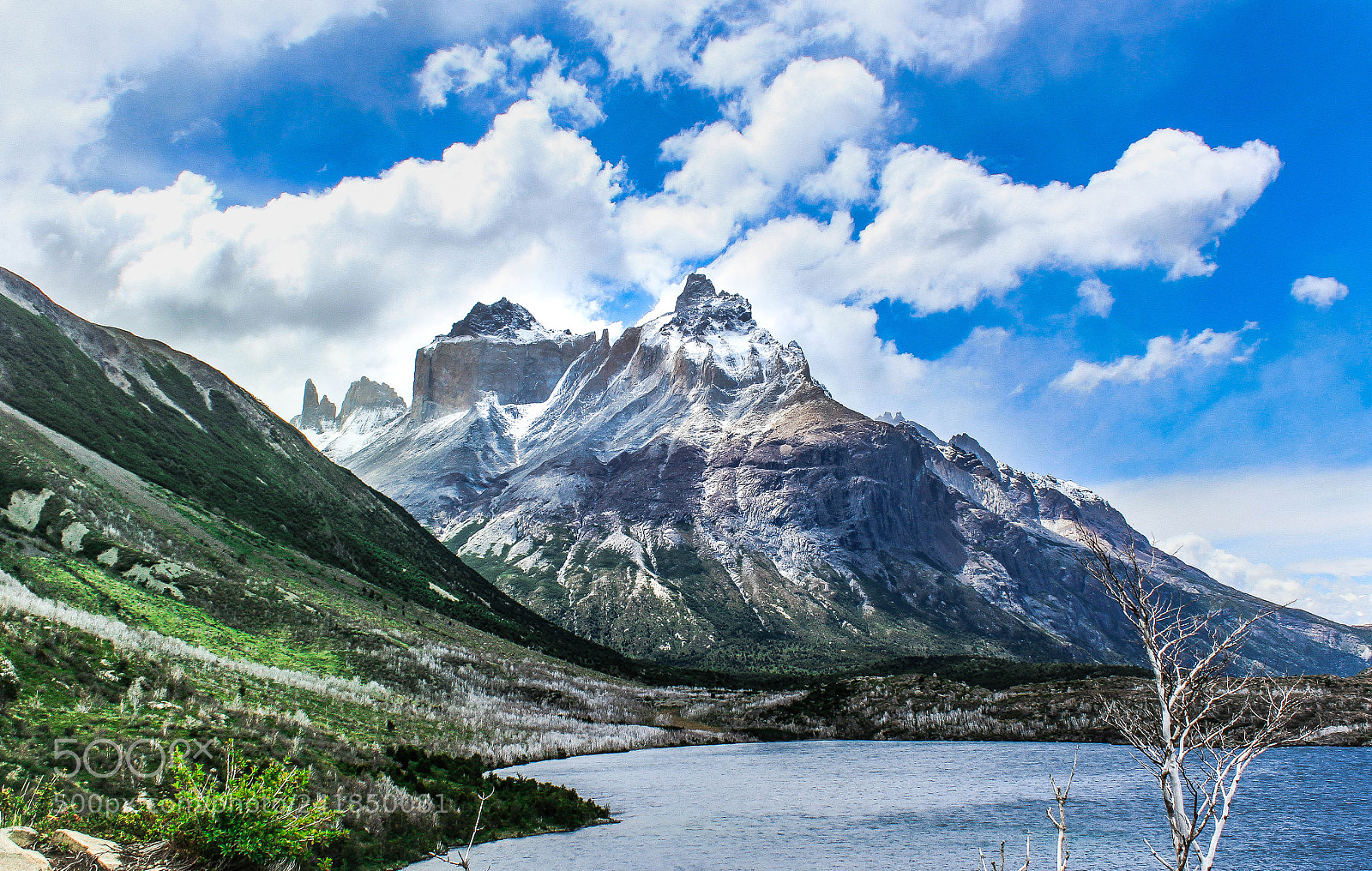 Canon EOS 1200D (EOS Rebel T5 / EOS Kiss X70 / EOS Hi) sample photo. Patagonia mountains photography