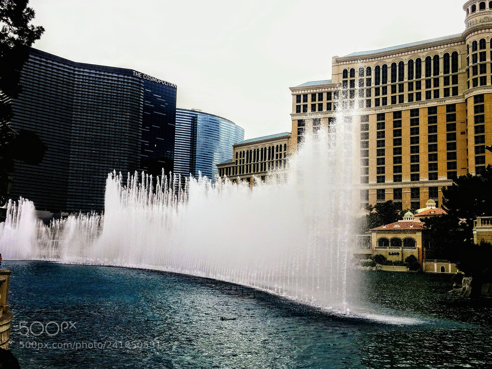 LG G3 sample photo. Bellagio daytime photography
