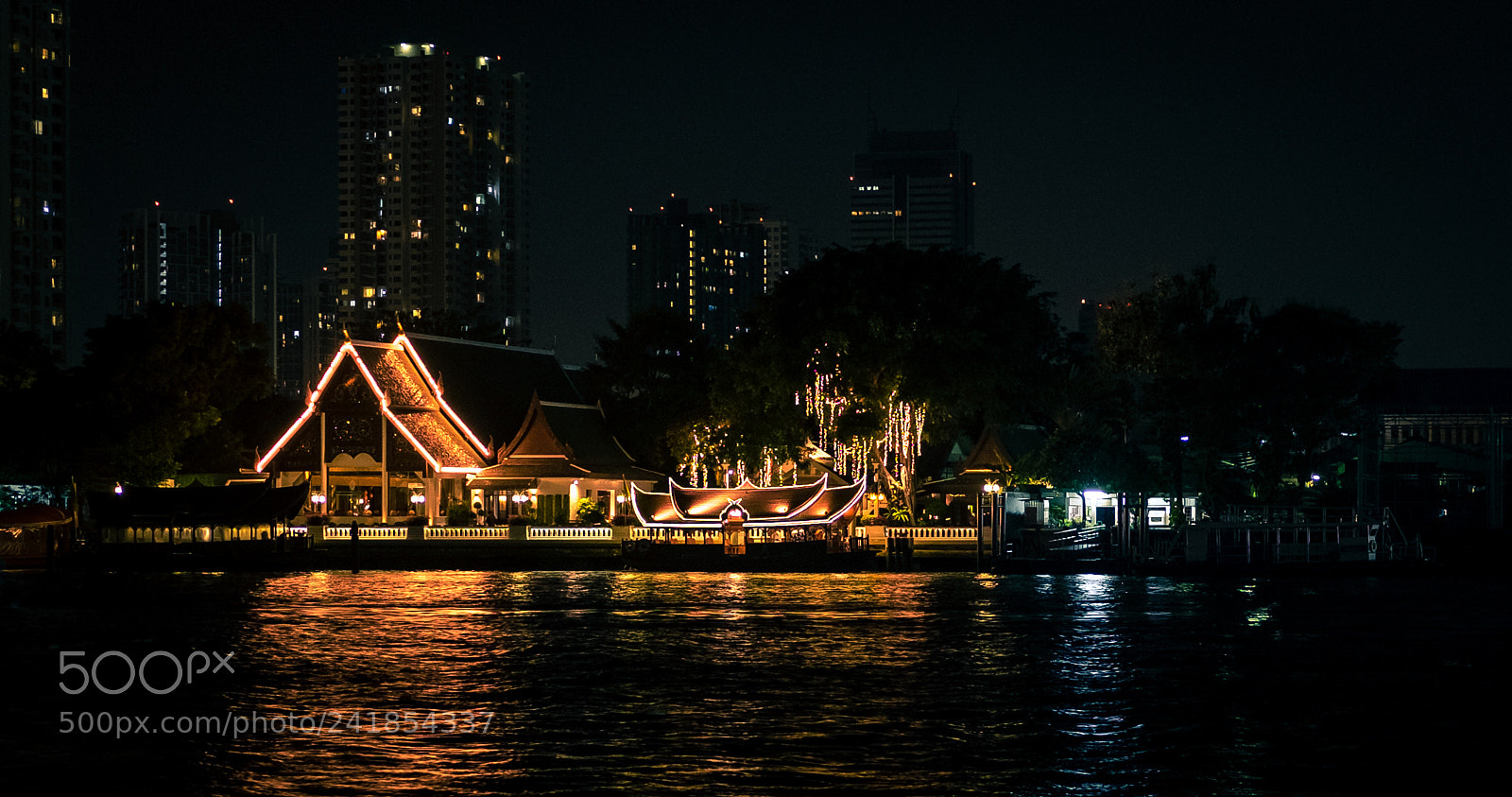 Fujifilm X-T10 sample photo. Night in bangkok photography