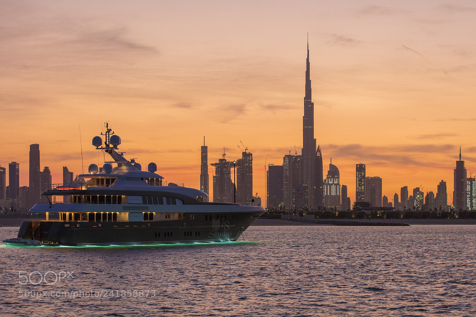 Canon EOS 5DS R sample photo. When the sun rises photography