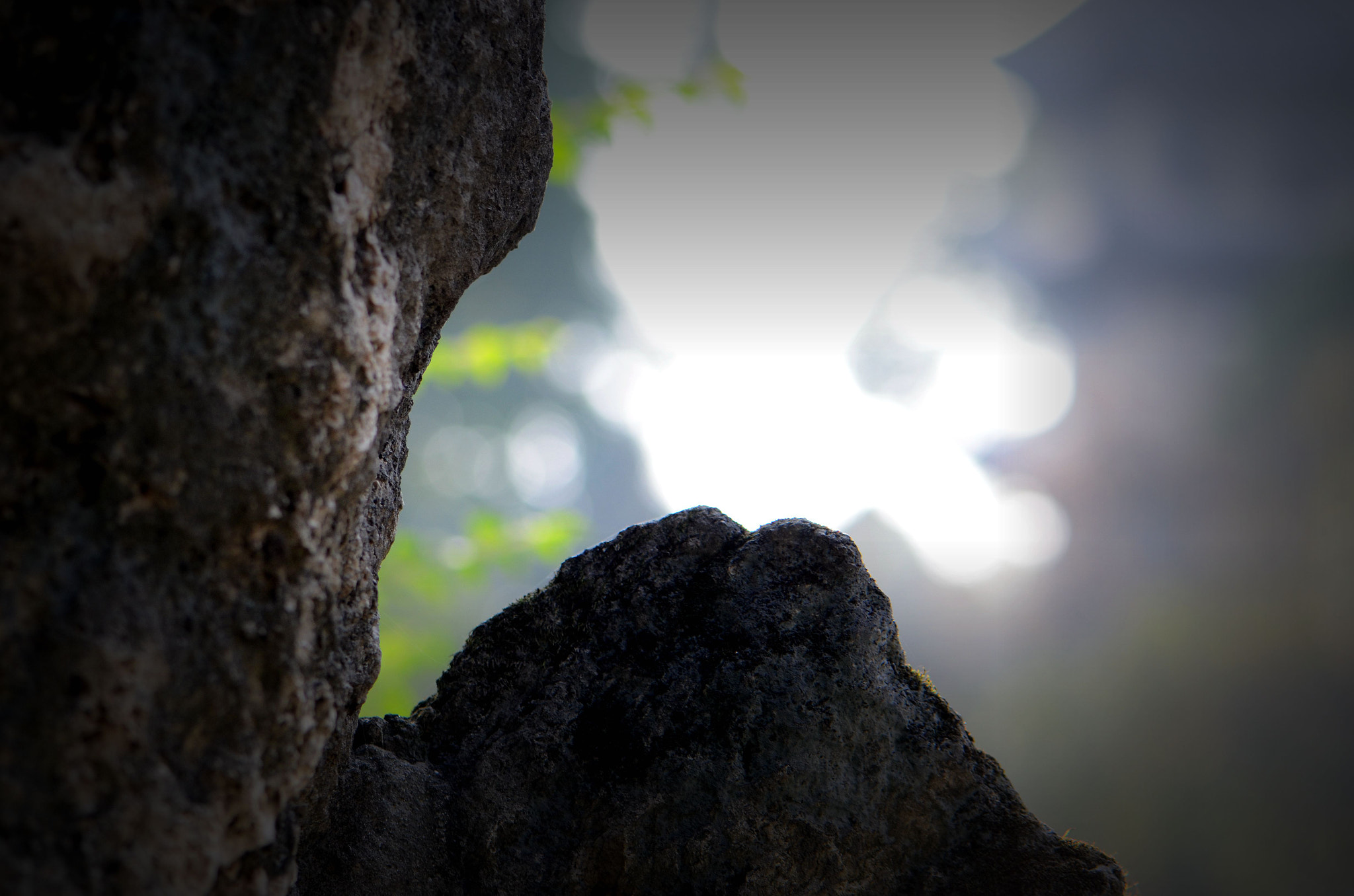 Nikon AF-S Micro-Nikkor 105mm F2.8G IF-ED VR sample photo. 上层楼 photography