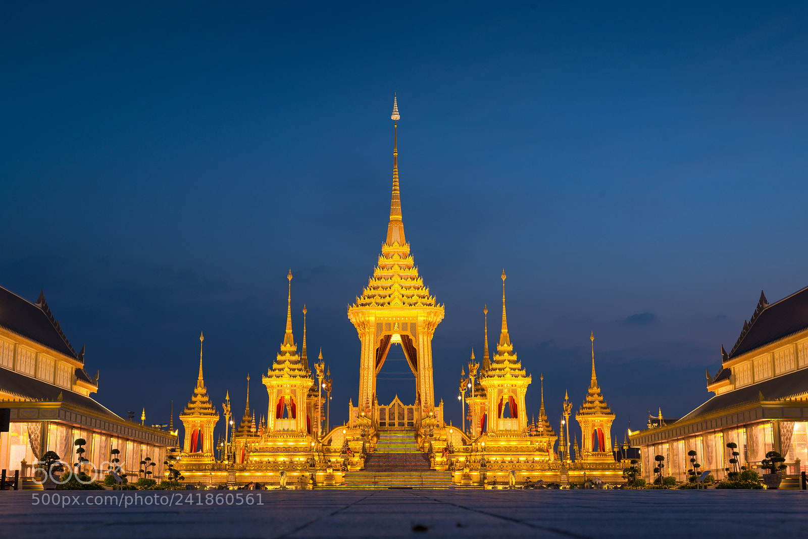 Nikon D800 sample photo. The royal crematorium for photography
