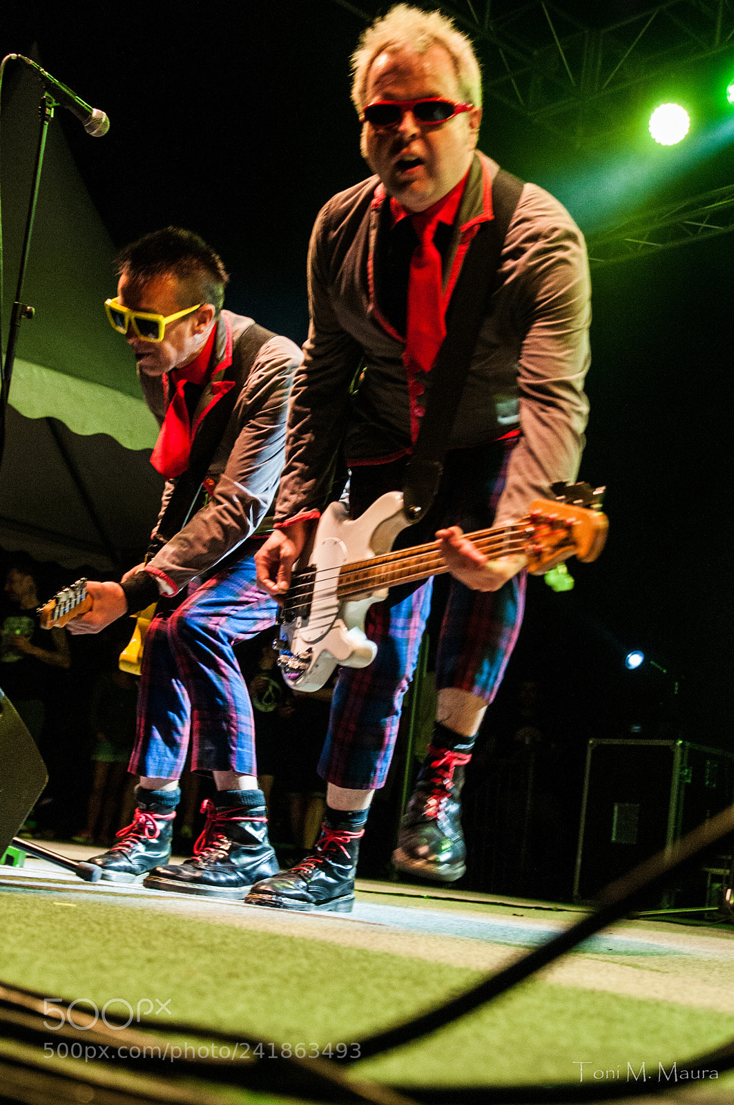 Nikon D300 sample photo. Toy dolls photography
