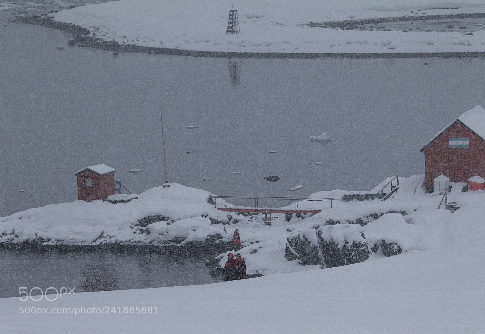 Canon EOS-1D Mark IV sample photo. Base antartica photography